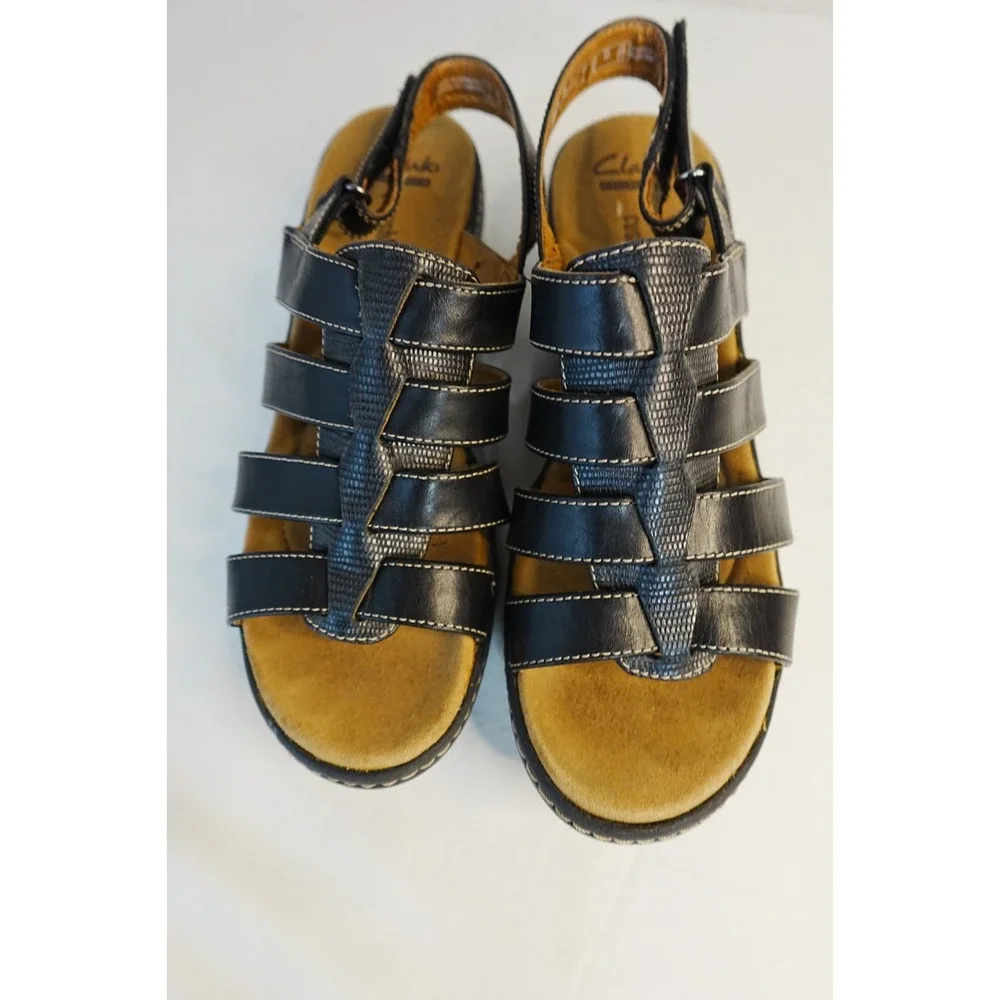 Clarks Artisan Womens 9.5  Black Leather Wedge‎ Sandals Cushion Delana Maloren